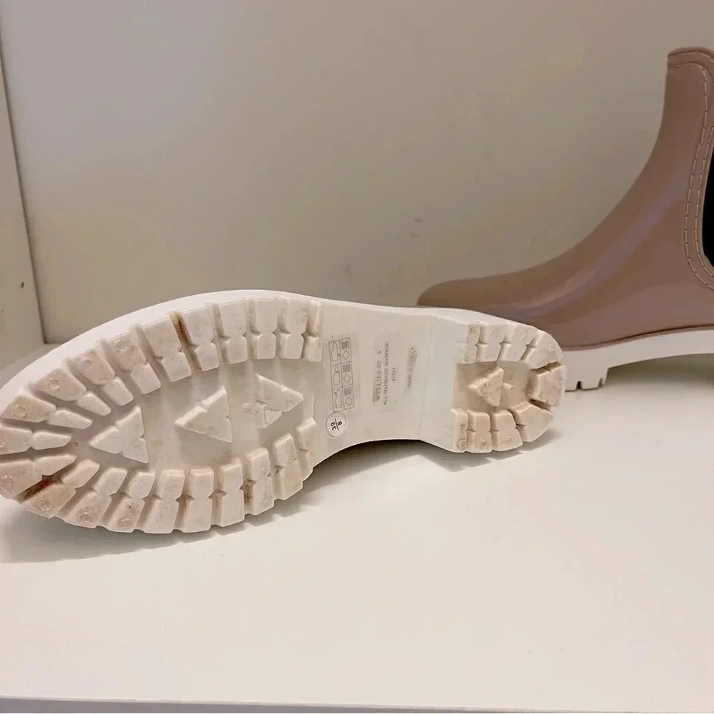 Chunky Chelsea Wellies in Tan - Picture 6 of 6